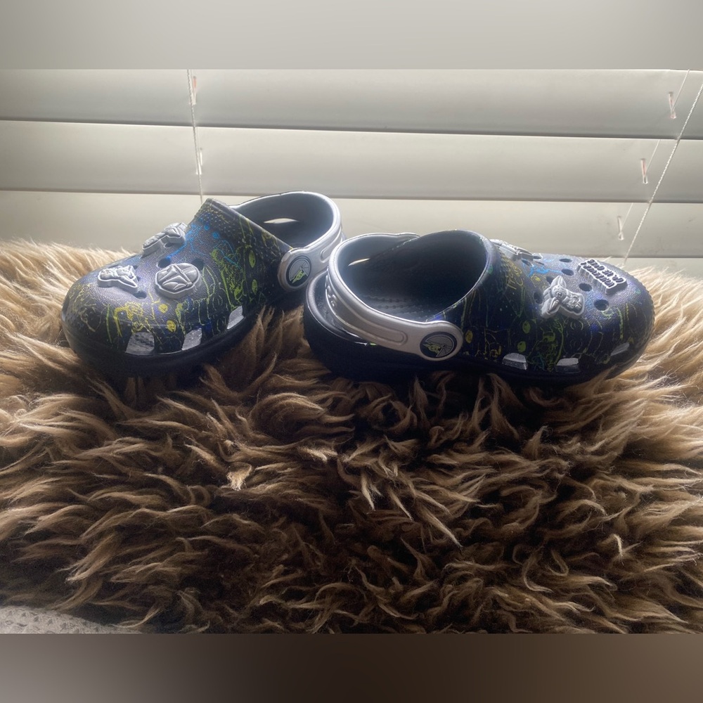 Toddler size 8 Star Wars crocs
